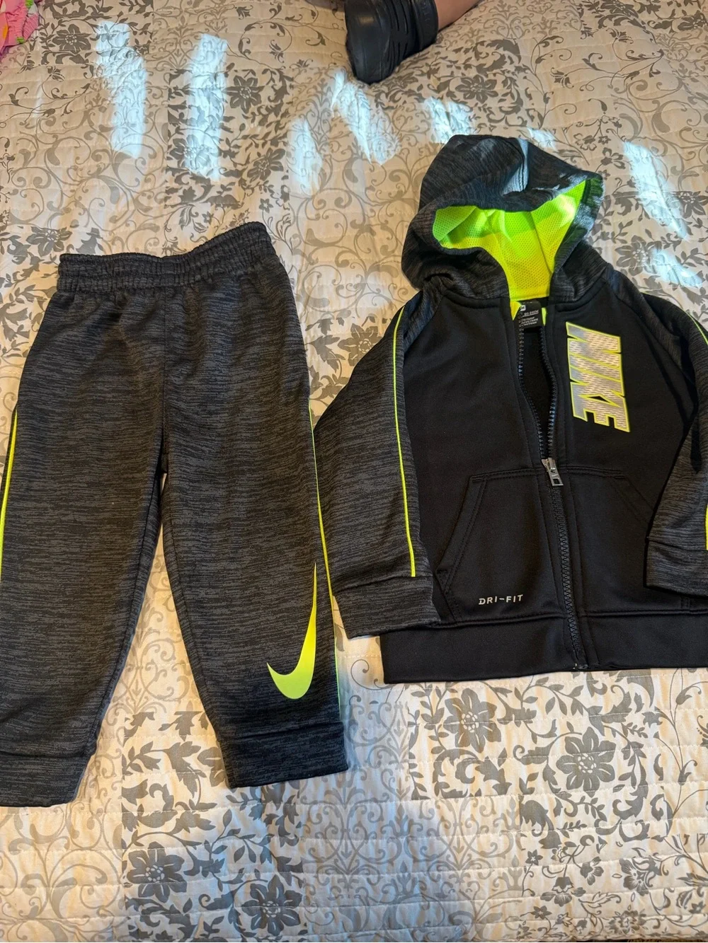 Lot of two infant boys Nike track suits vgc 18 months.